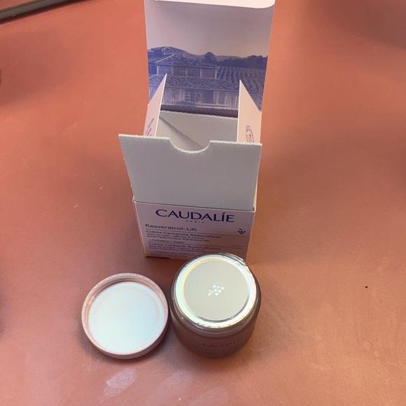 Caudalie Resveratrol-Lift Cashmere Cream - Picture 2 of 2